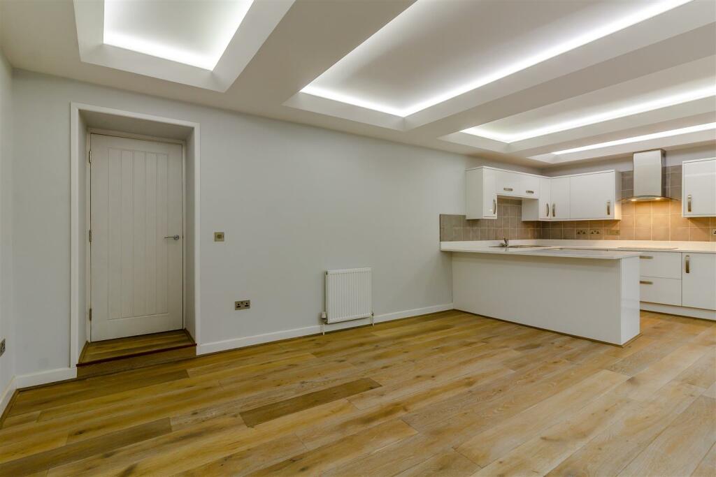 8523469-interior05.jpg