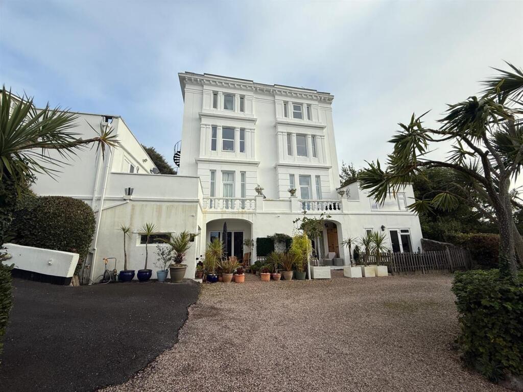 Middle Warberry Road, Torquay