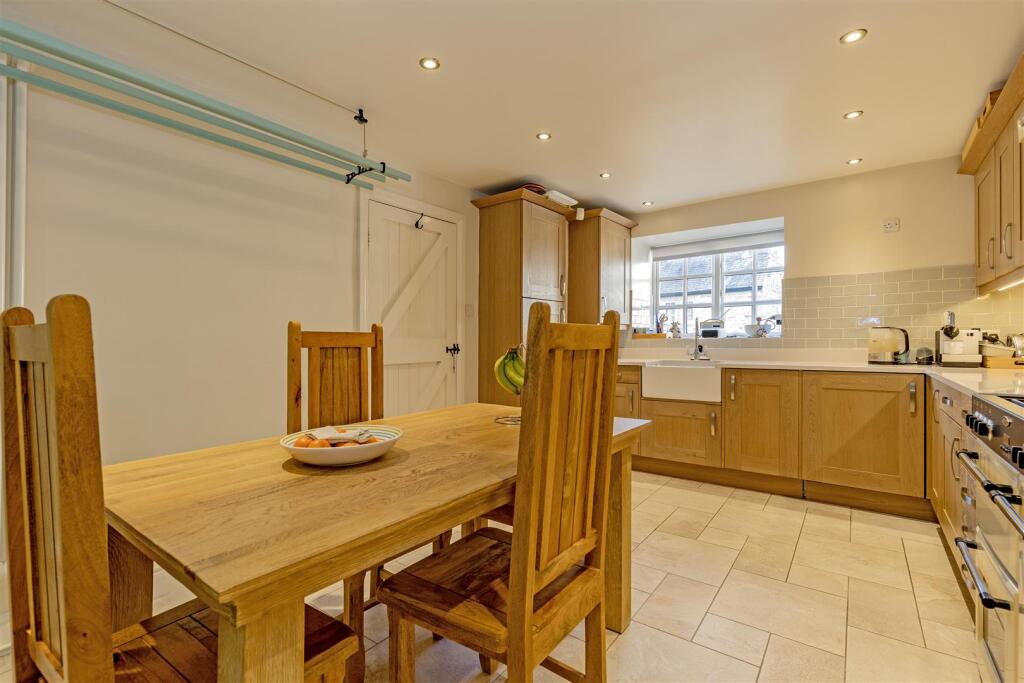 Main Road, Grindleford, Hope Valley