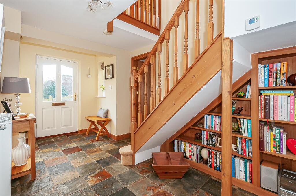 ENTRANCE HALL