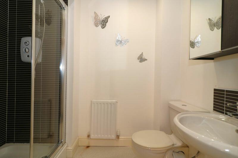 Master En-Suite