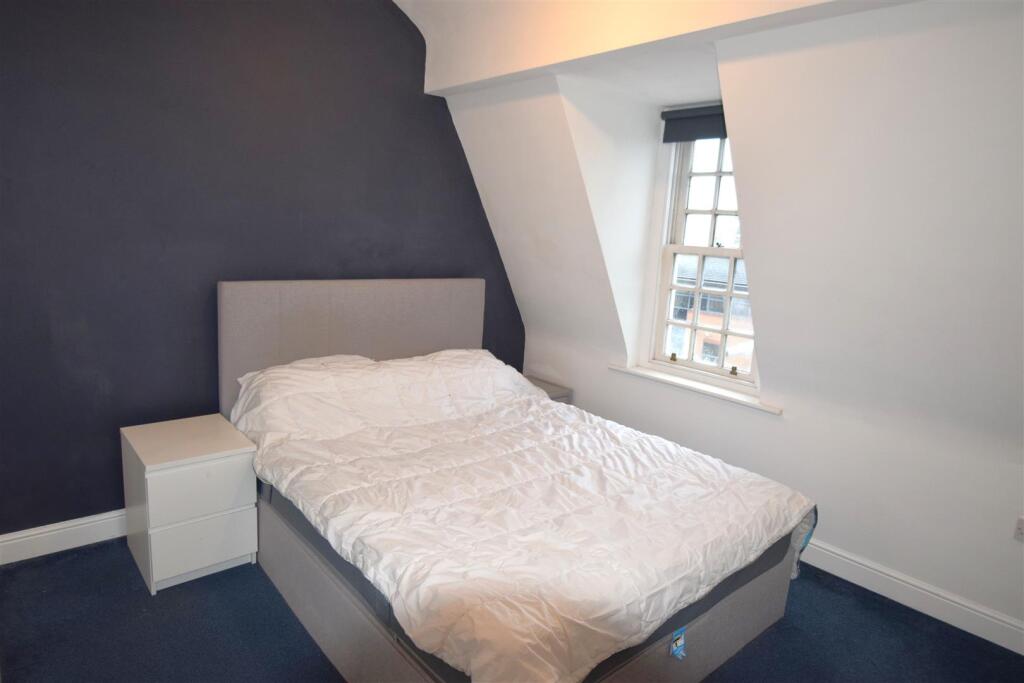 bed 1 a.JPG