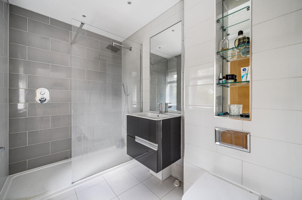 1354495-9-68c7fa9...