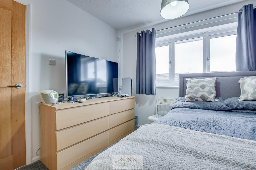 Bedroom 2.2