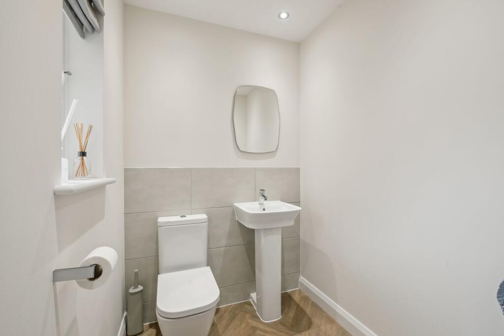 Bedroom Two En Suite
