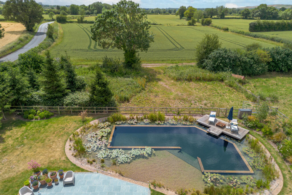 315969 - a0O6700000pBwixEAC_N6.jpg