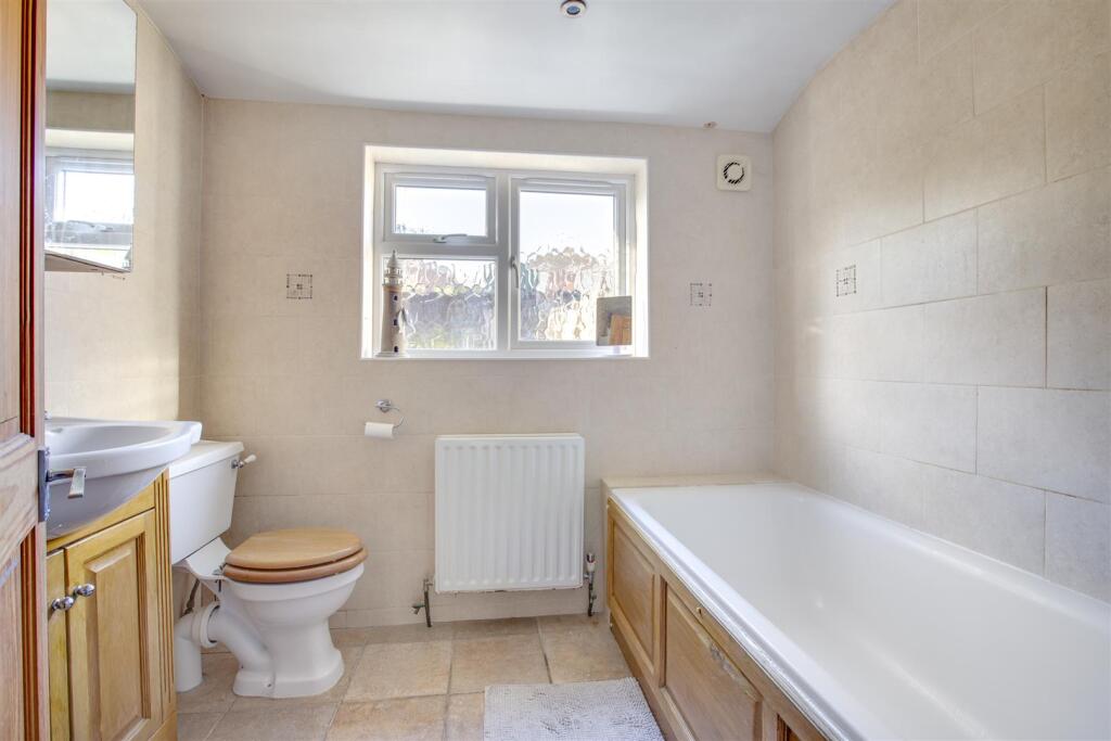 117 Littleworth Road, HP13 5UZ-10.jpg