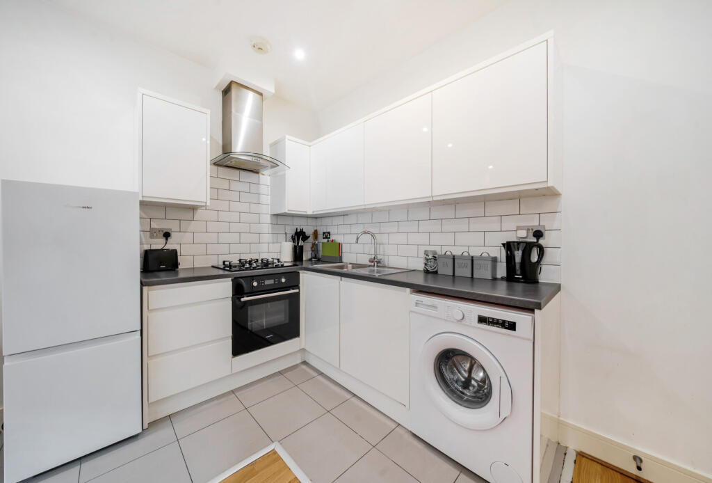 1340933-8-68a6e11...