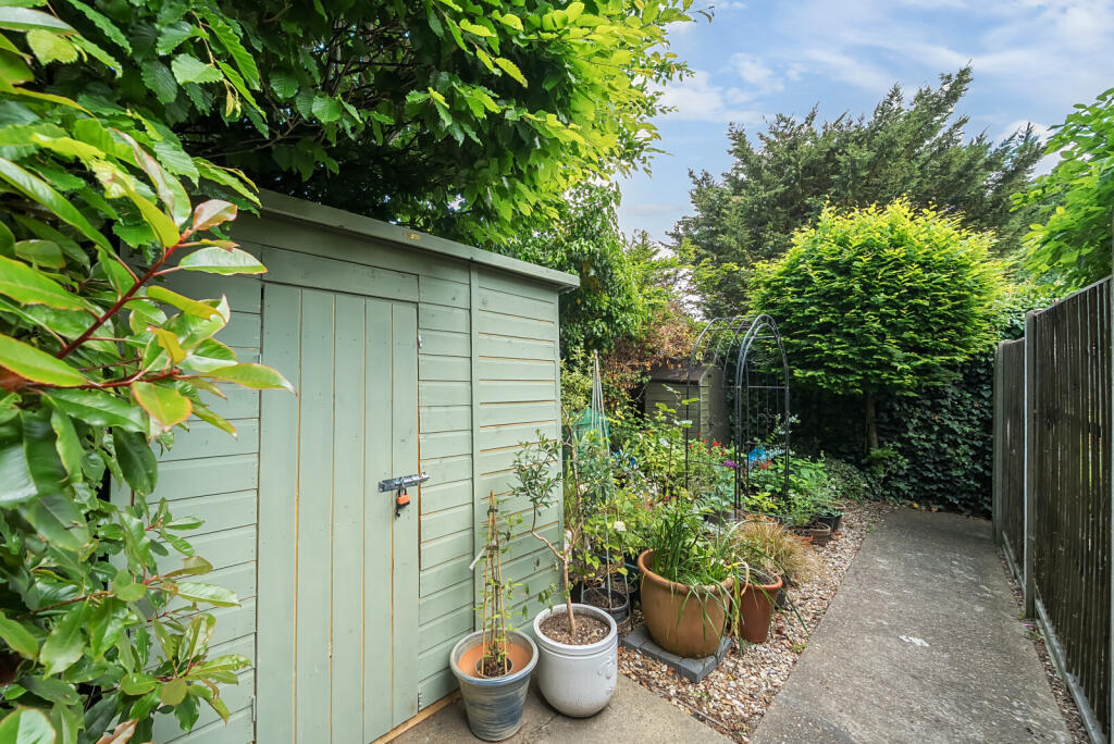 1294561-2-682b308...