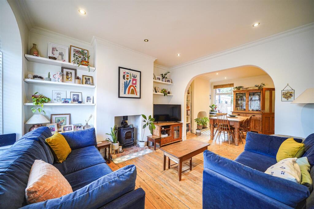 Through Lounge/Dining Room