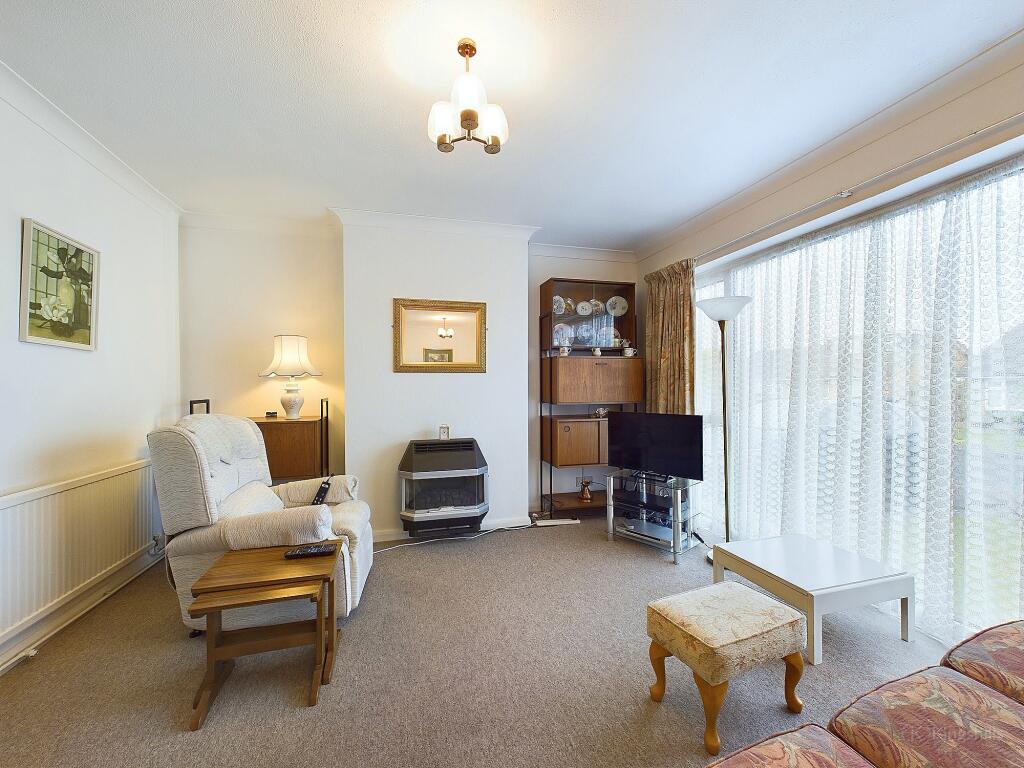 CAM02119G0-PR0323-STILL003