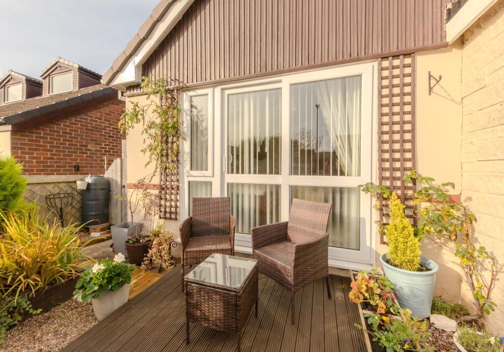 4 SandringhamRoad private patio 2.jpg