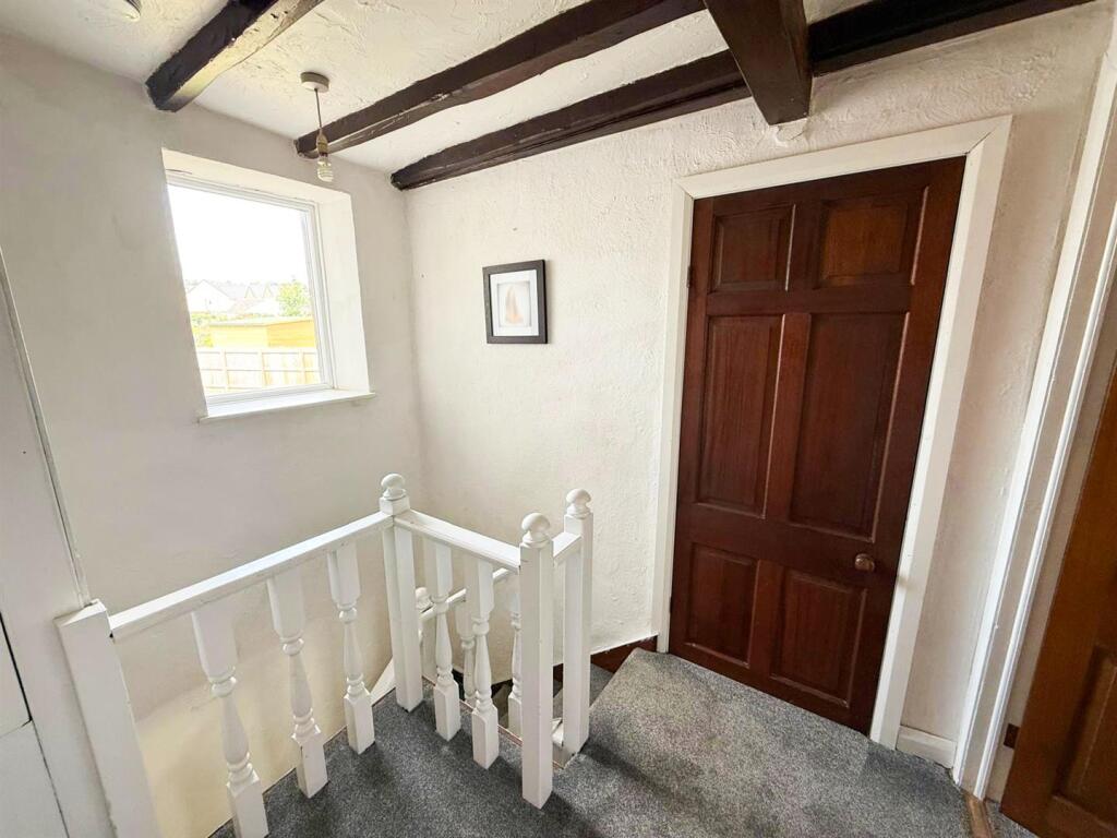 2 bed end terrace Silsden