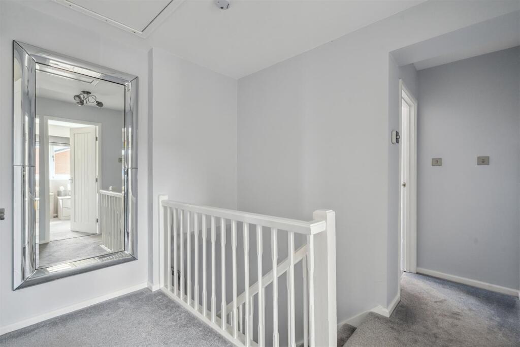 21 Charlesworth Avenue_11.jpg