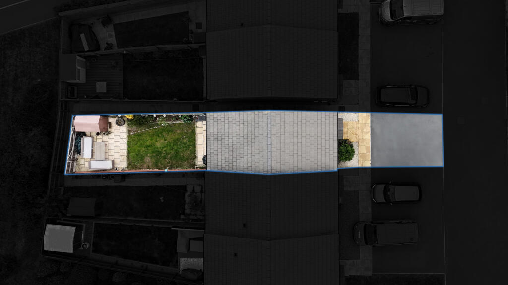 dji_fly_20250926_164718_0013_1759135161627_photo
