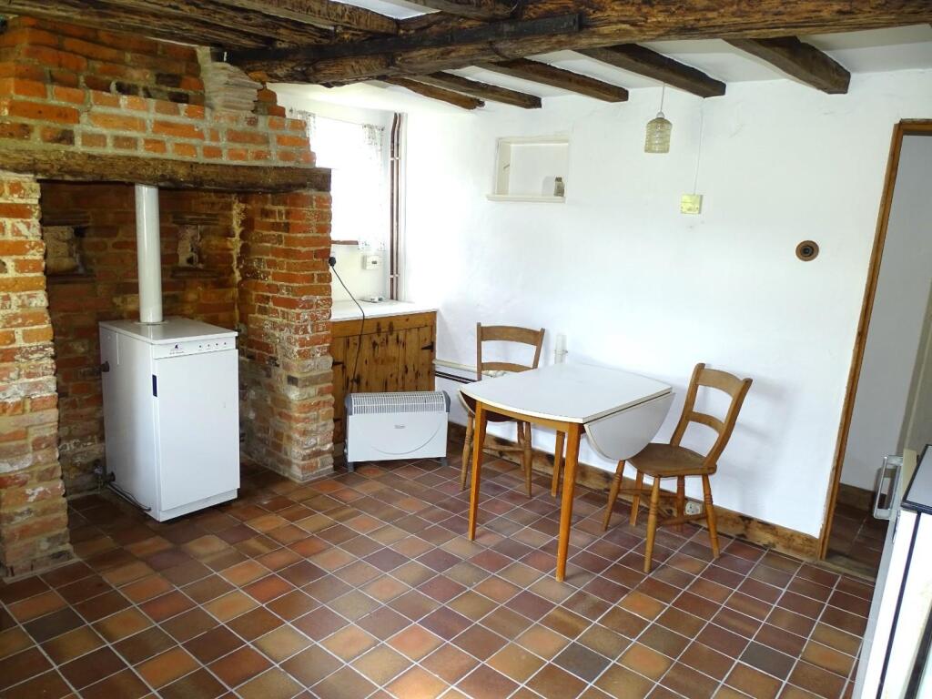 KITCHEN/BREAKFAST ROOM