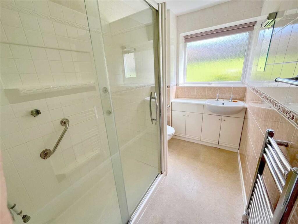 SHOWER ROOM/WC