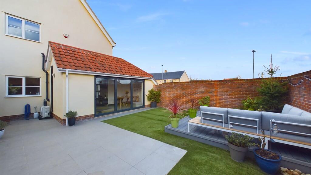 CAM05076G0-PR0021...