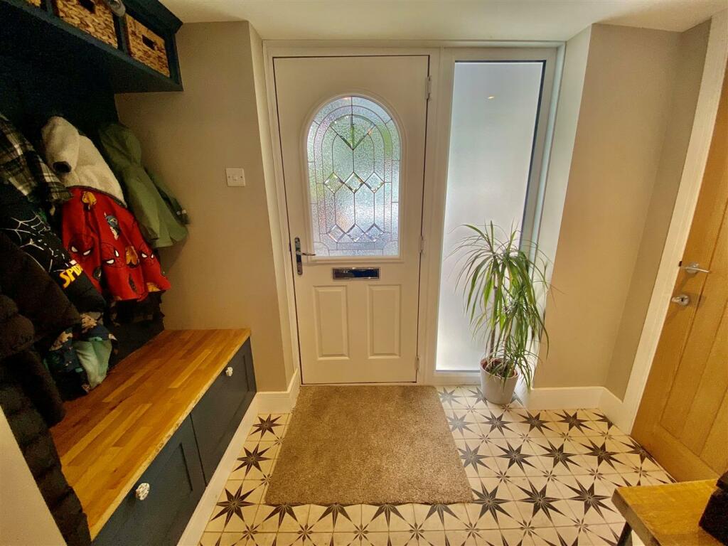 ENTRANCE HALL