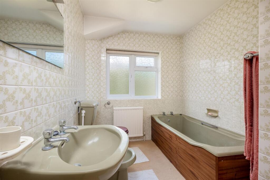 19 Ditchley Road-15.jpg