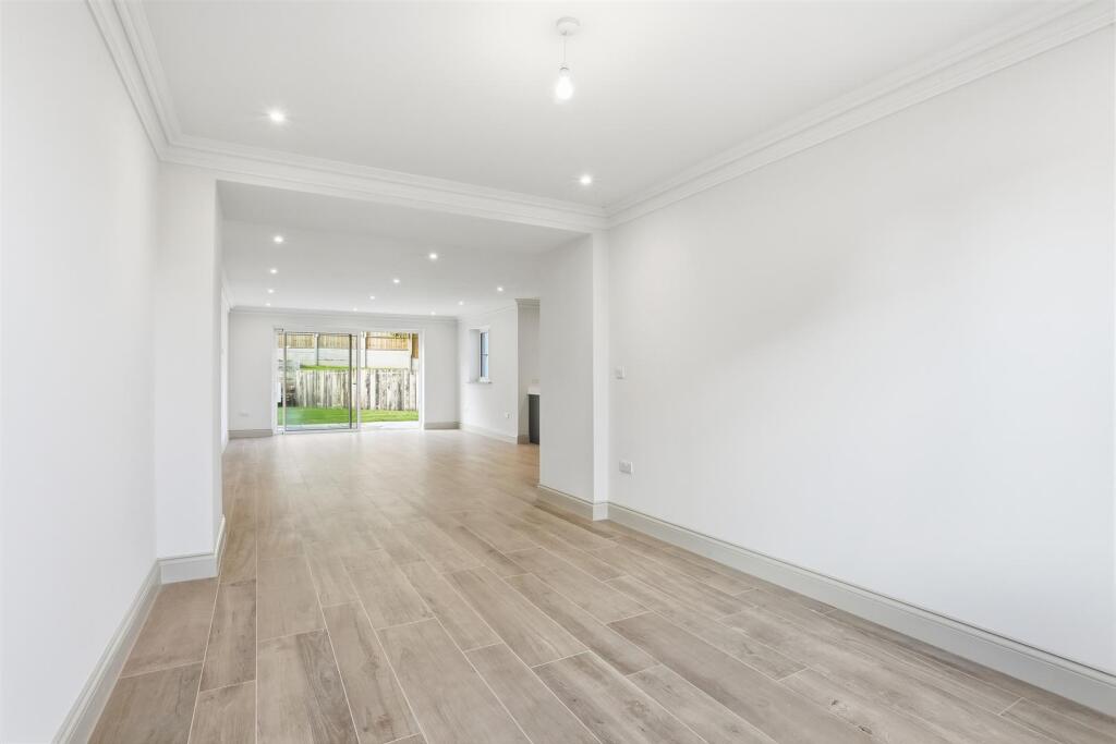 1578342896 - 5 Amberwood Grove -59.jpg