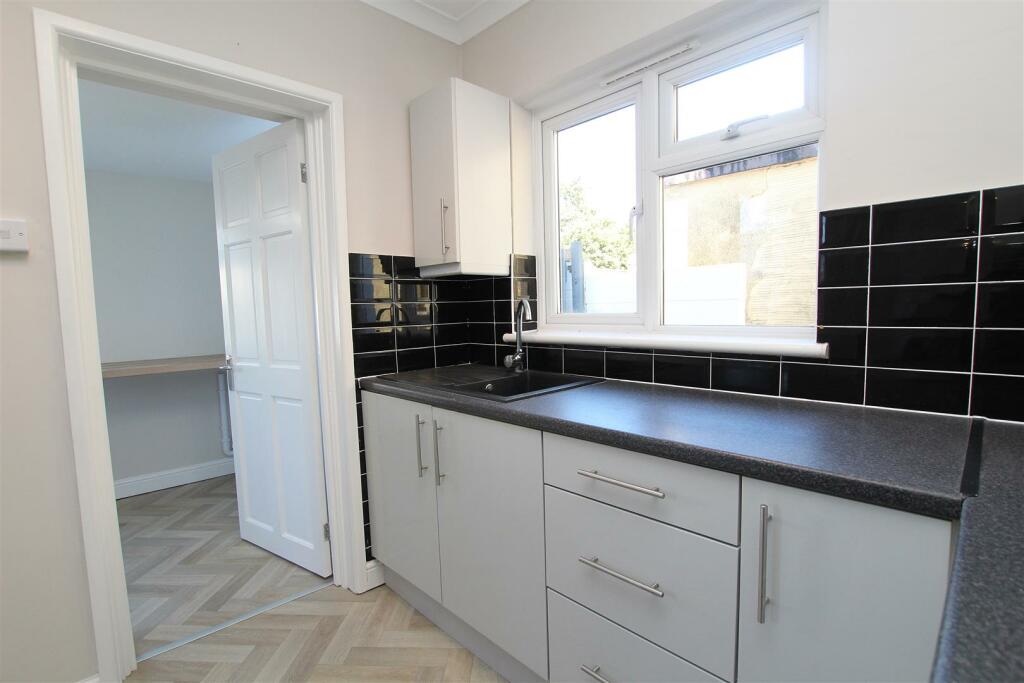 Kitchen/Dining Room