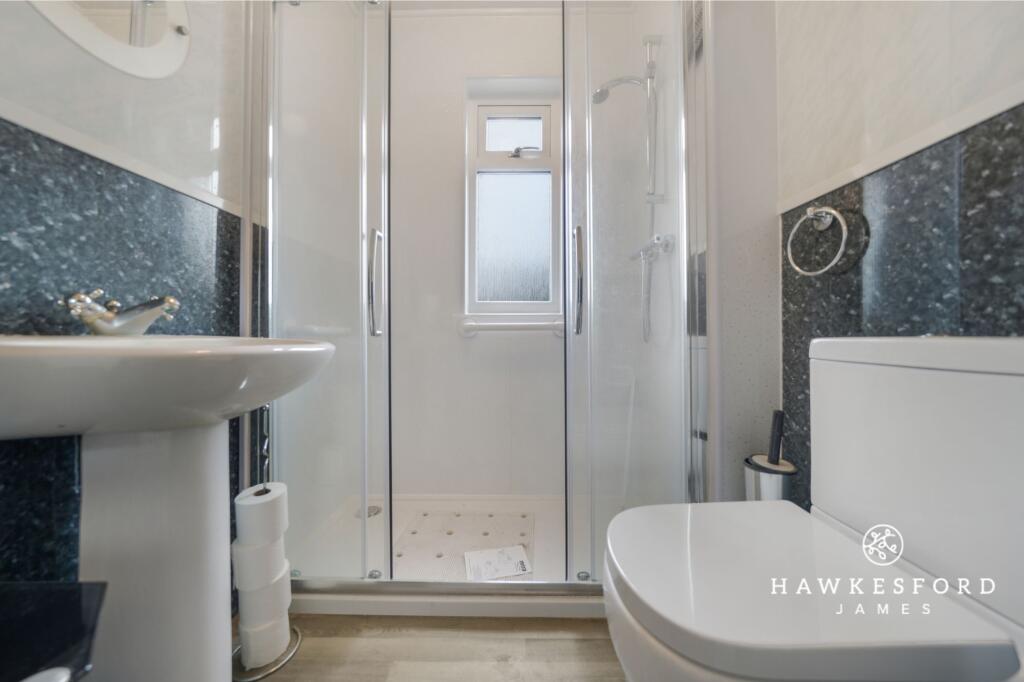 West Lane, Sittingbourne - Shower room