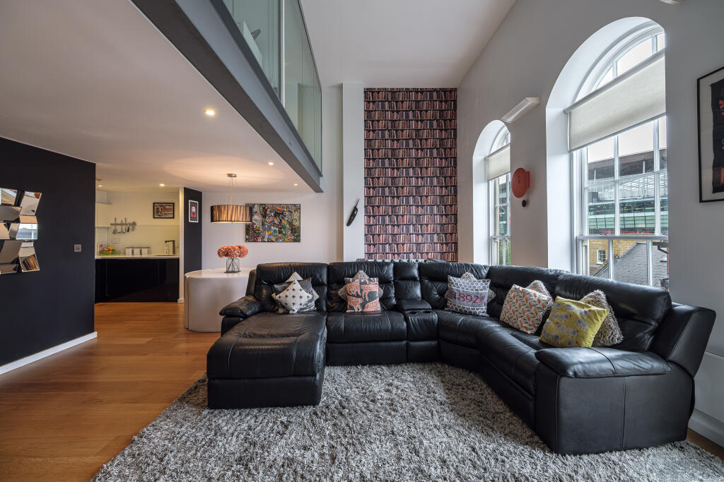 8-36-hornsey-road-146_54858843736_o.jpg