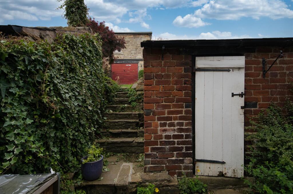 Saxton Mee  Victoria Cottage external 0001.jpg