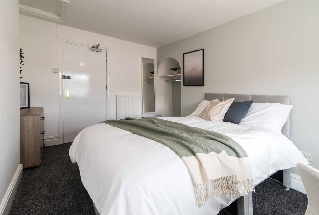 Bedroom 6