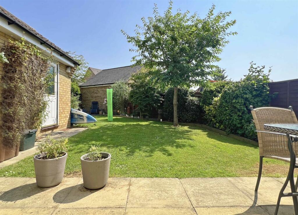Garden d.jpg