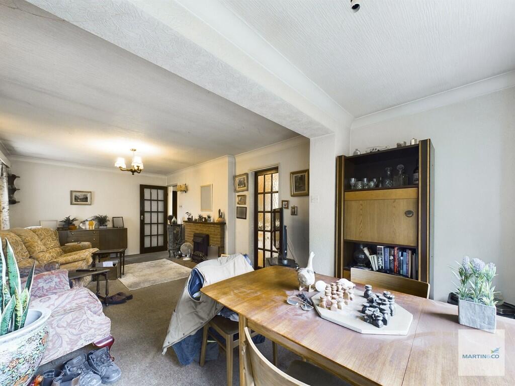 CAM03394G0-PR0239...