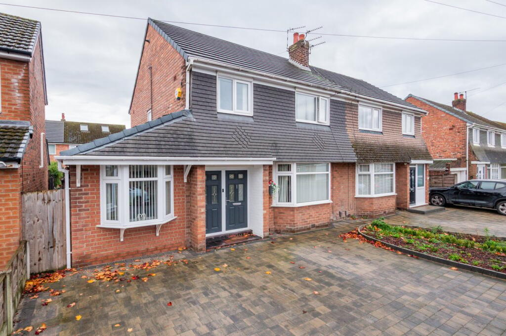Booth Drive, Davyhulme, Manchester, M41