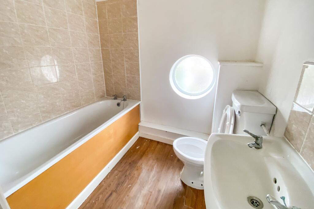 1-6 West End House, Marshfield Road, Chippenham, SN15 1JZ