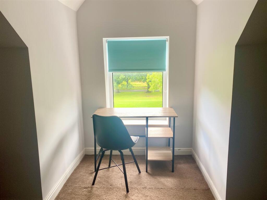 Room 6.jpeg