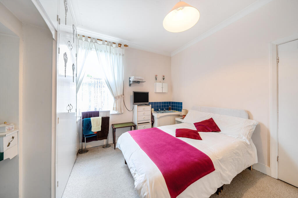 1298710-9-6835ab0...