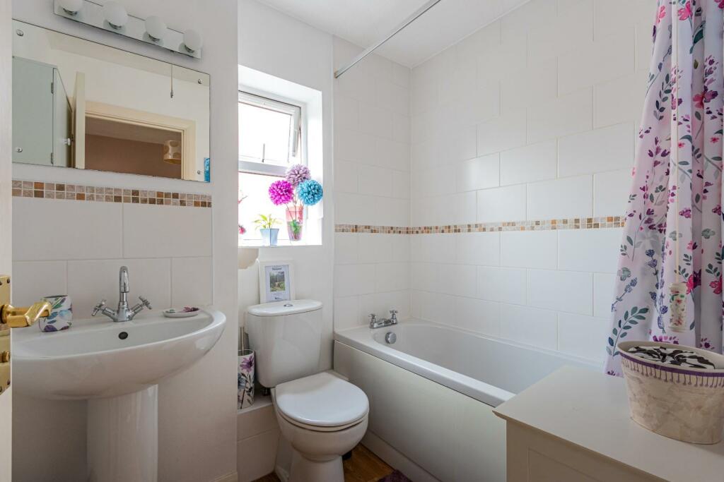 Foxberry Close 5-1 2.jpg