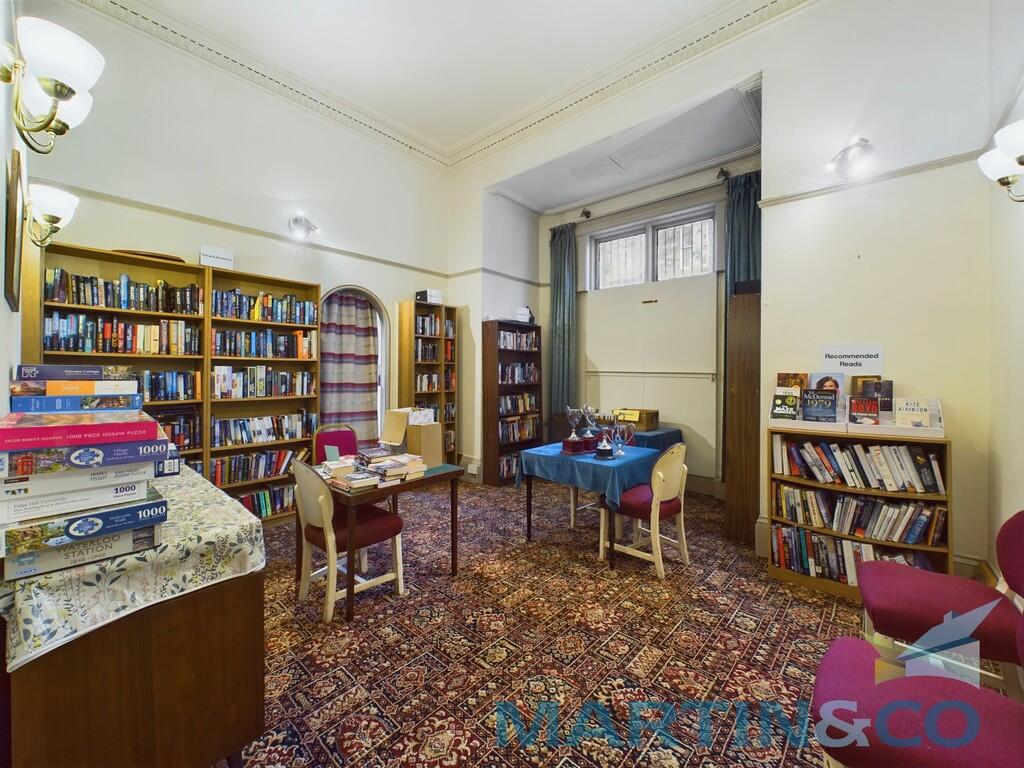 CAM01870G0-PR0155...