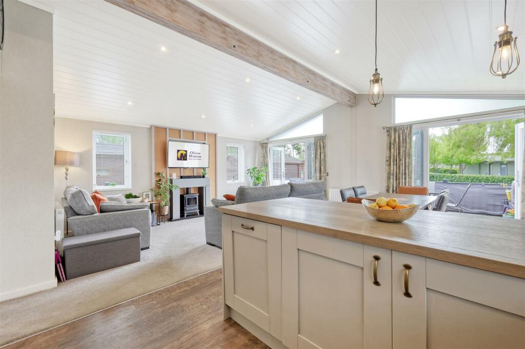 IMG_7353_17 copy 2.jpg