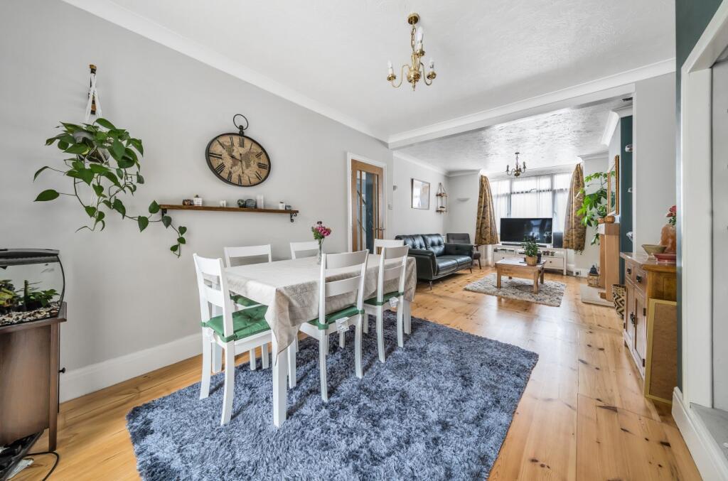 Living/Dining Room