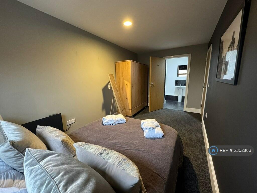 Double Bedroom