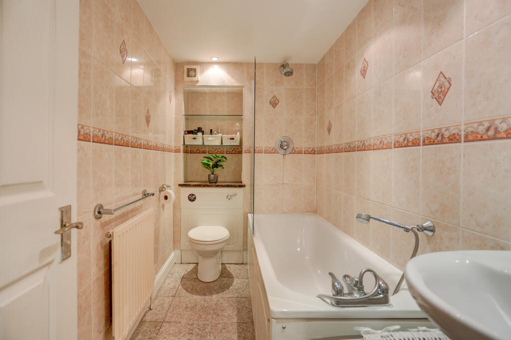 bathroom2