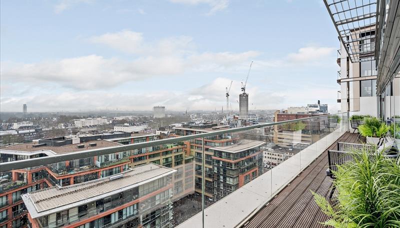 Balcony 2.jpg