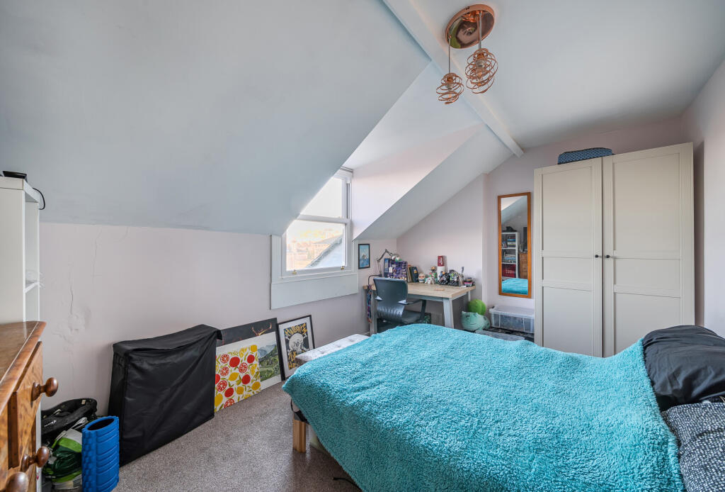 1392715-18-694571...