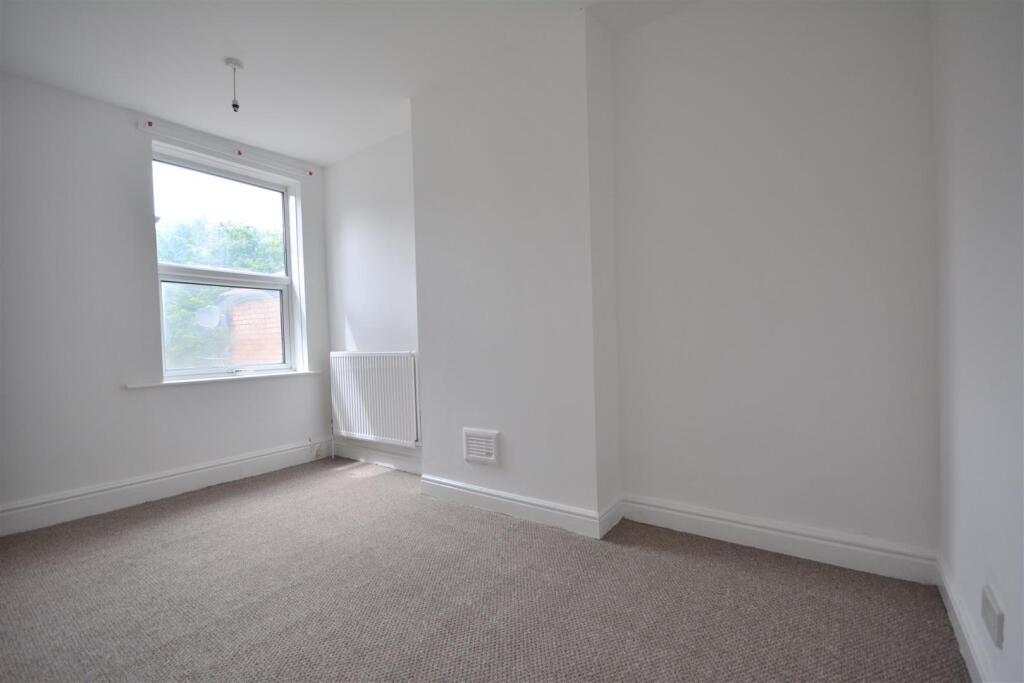 Bedroom 3.JPG