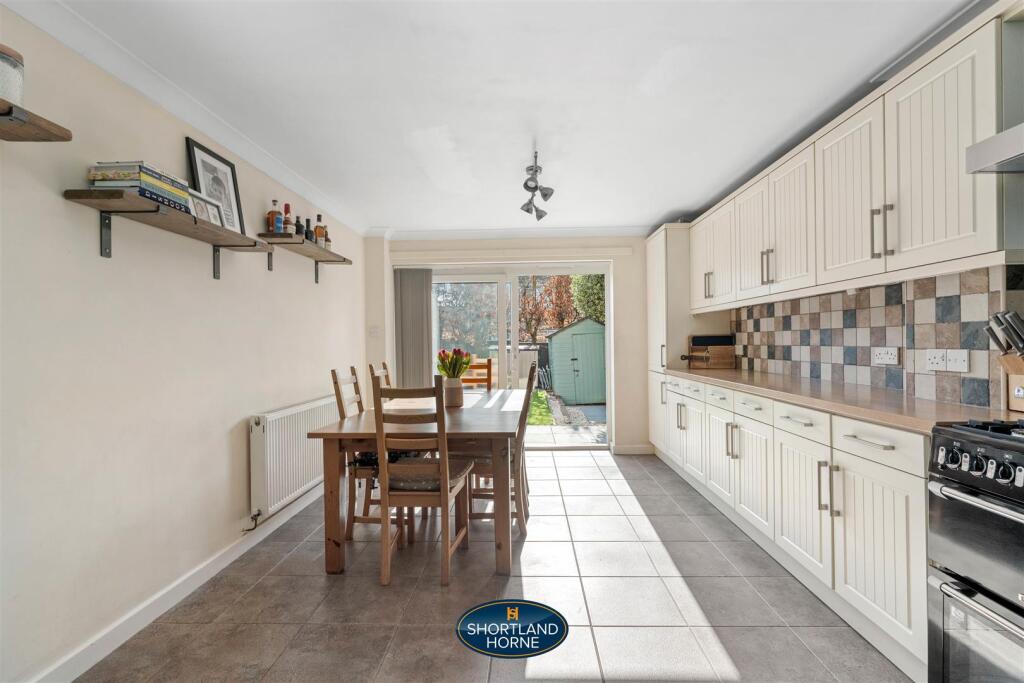 kitchen/dining room