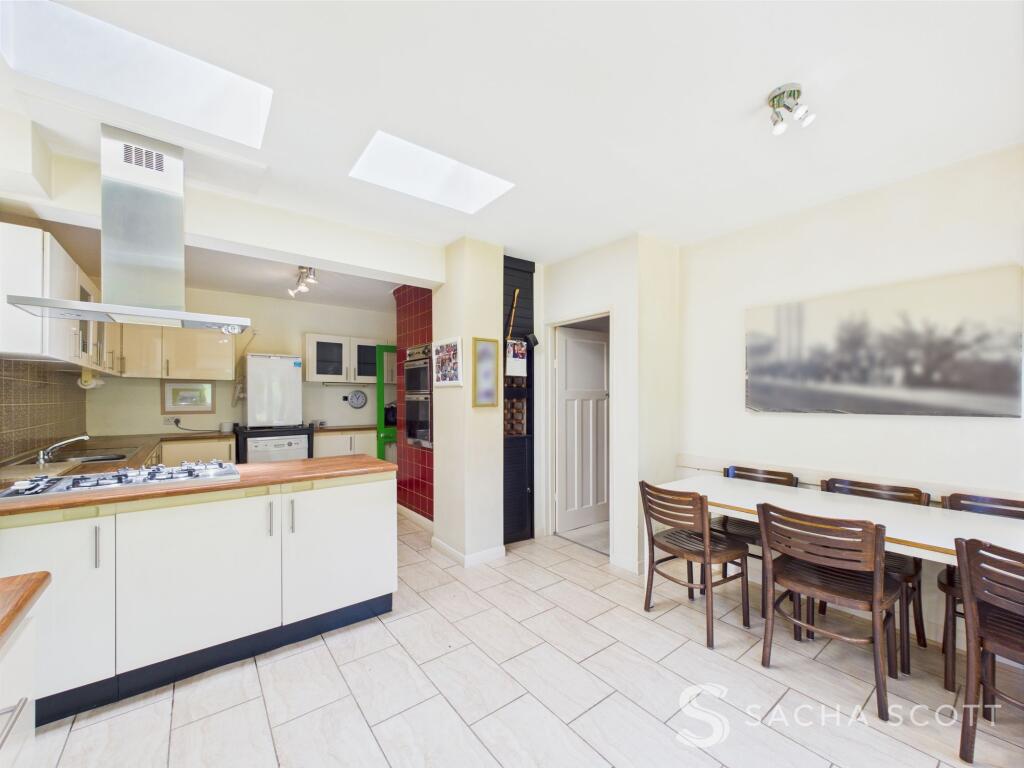 Kitchen / Breakfast Room