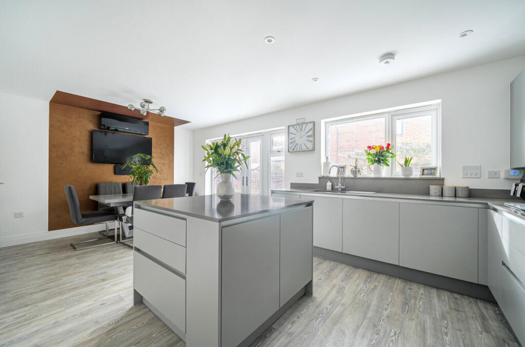 1361236-14-68ff80...