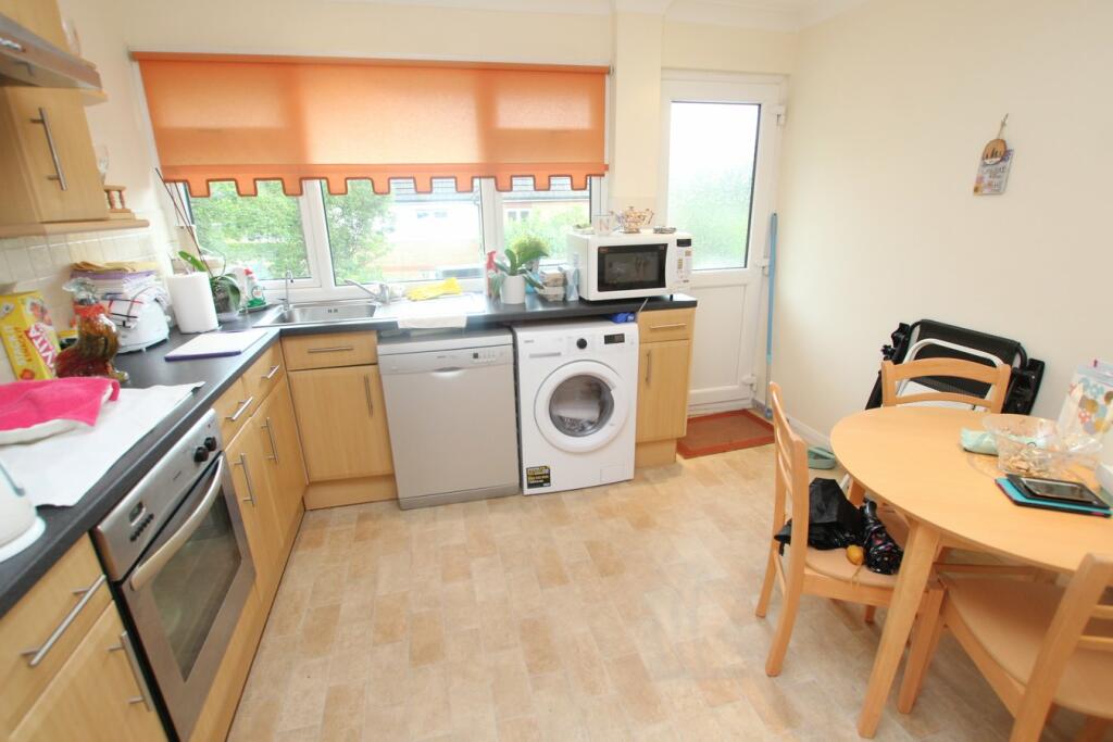 Kitchen/Breakfast Ro