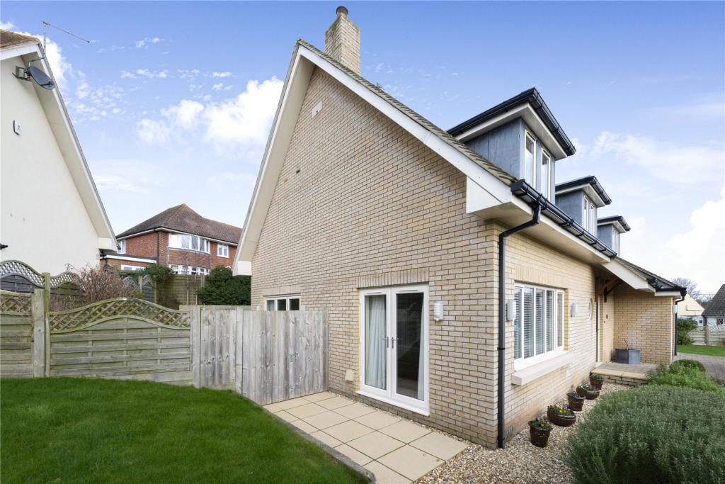 Enclosed Rear Garden